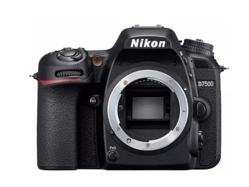 Nikon D7500