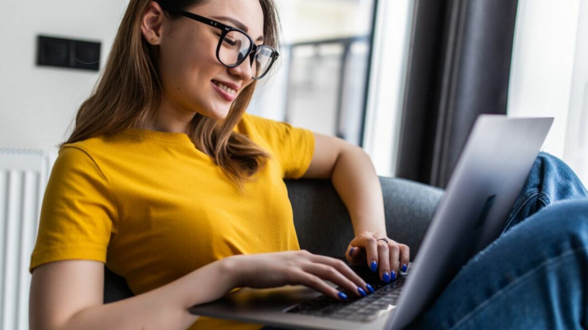¿Cómo grabar la pantalla de mi laptop? Aplicaciones, pasos y consejos
