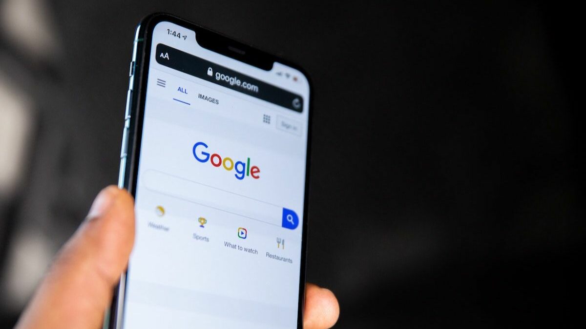 ¿Cómo borrar el historial de Google en el celular? Guía paso a paso