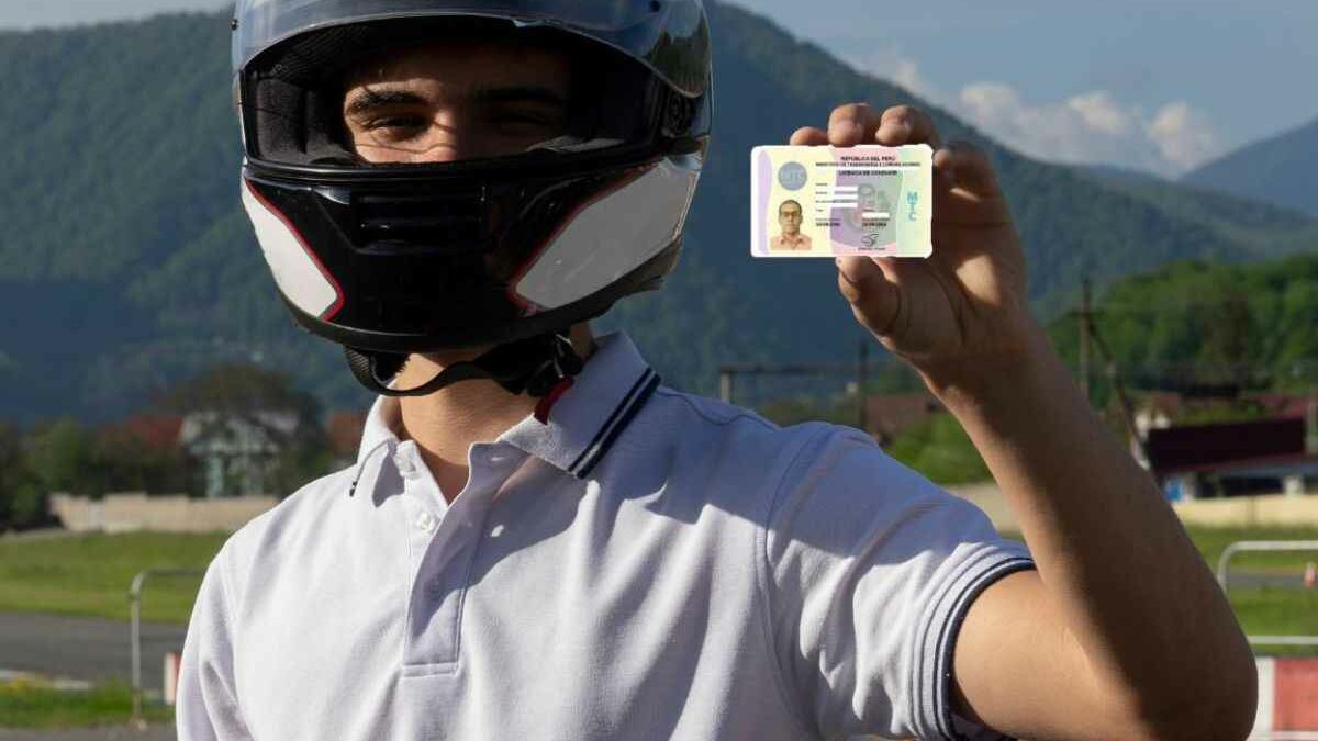 ¿Cómo sacar brevete de moto? Sigue estos 7 pasos y recorre tus lugares favoritos