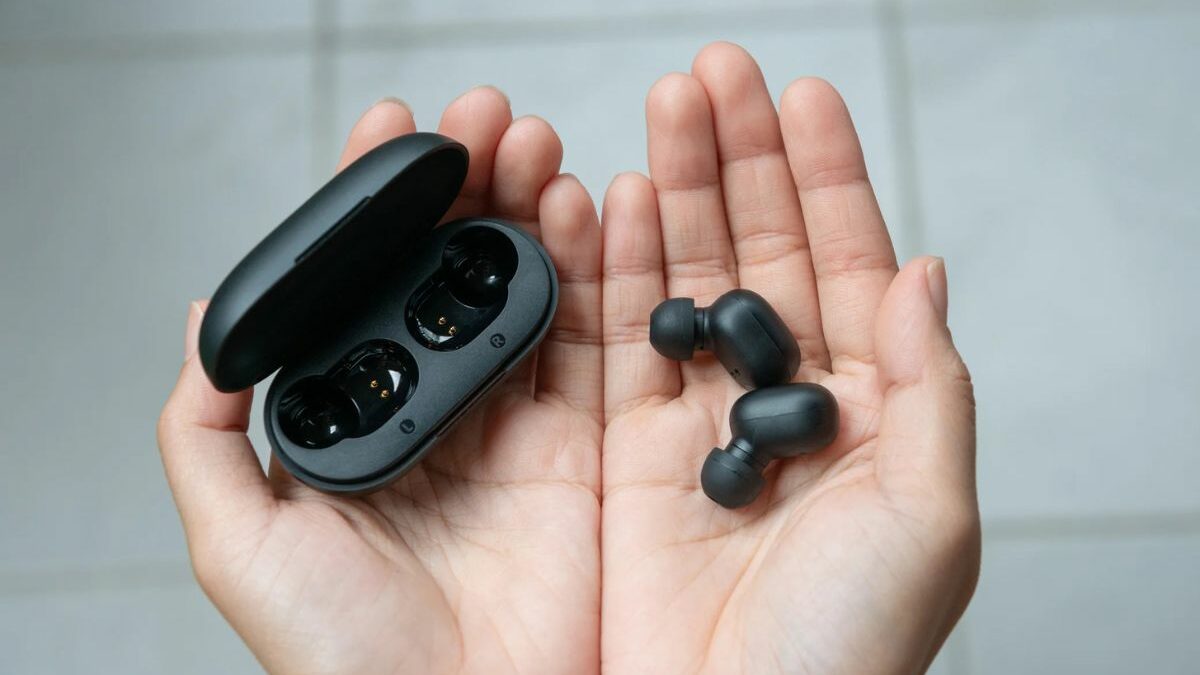 Audífonos on ear vs over ear ¿Cuál es mejor?