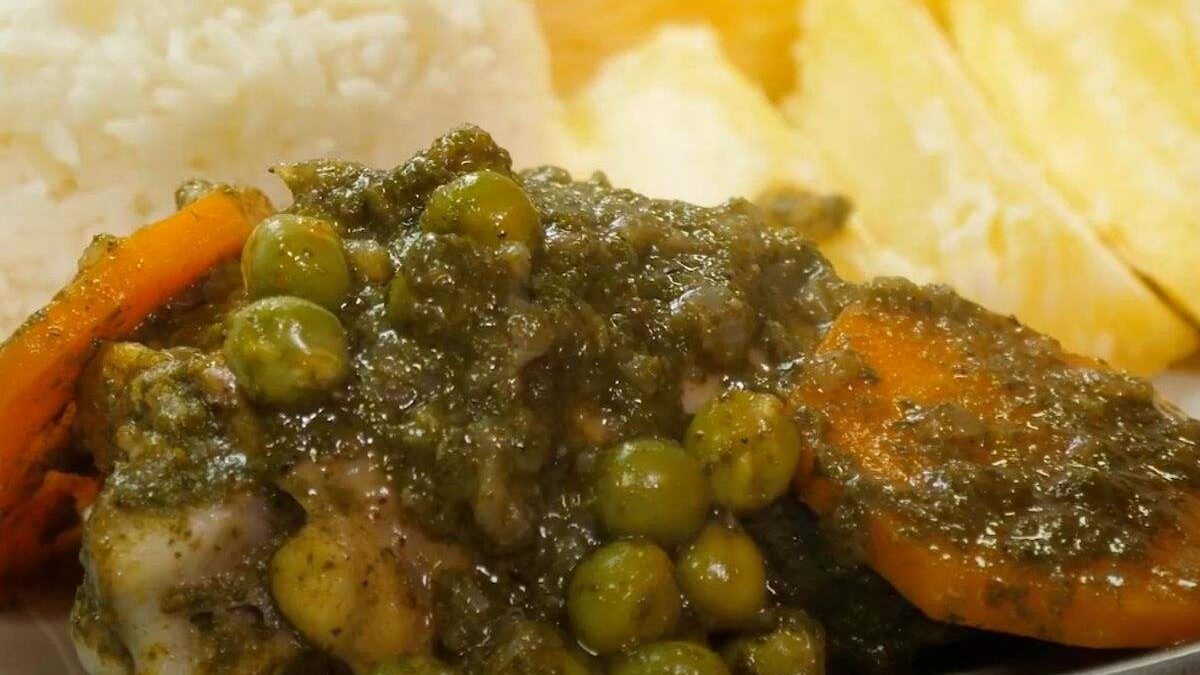 Como preparar seco de pollo: Receta