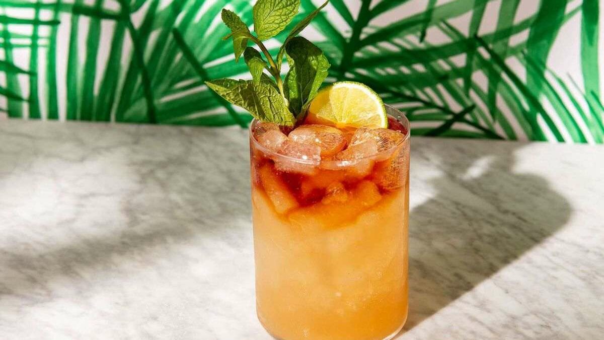 Como preparar un Mai Tai perfecto en 4 pasos