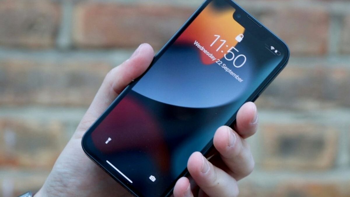 iPhone 13 Mini: Conoce sus características, precios, modelos y más en esta guía.