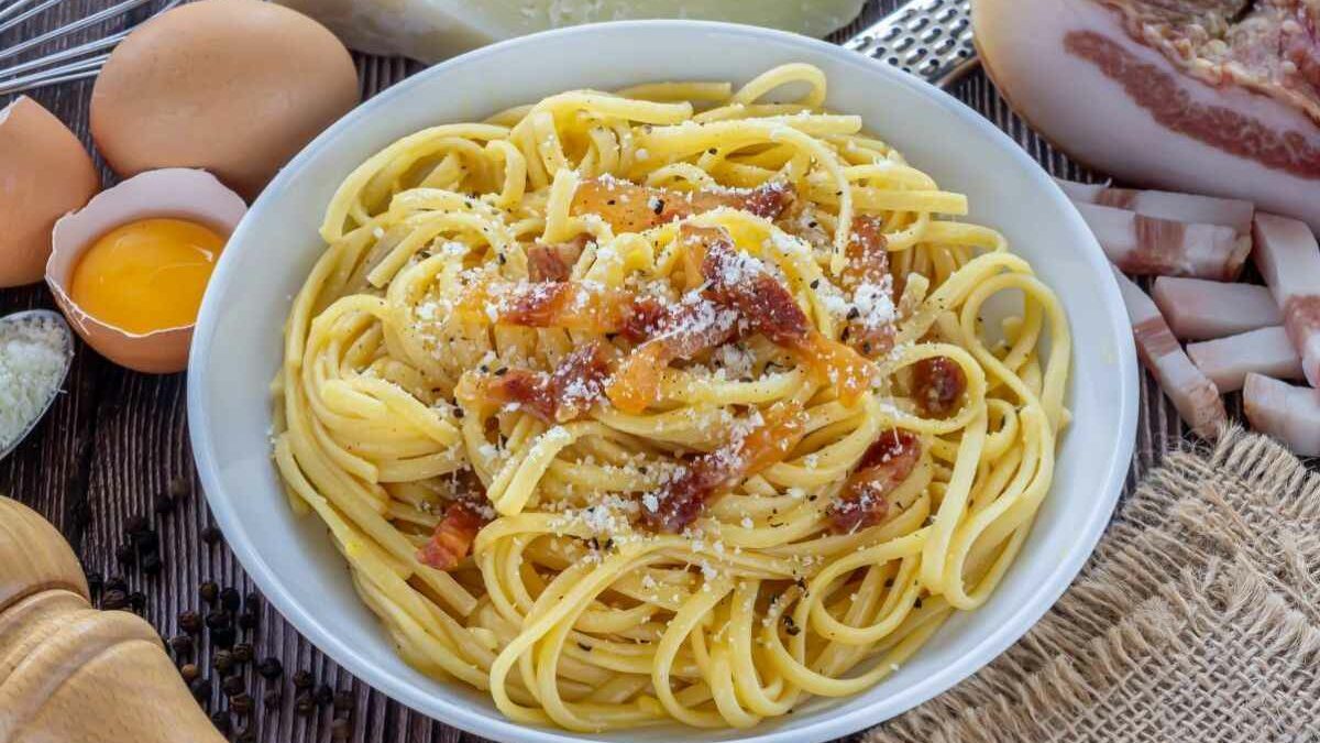 Receta de pasta carbonara en 12 pasos